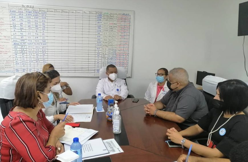 La Direcci&oacute;n del Hospital Provincial Ricardo Limardo recibi&oacute; autoridades del Servicio Regional de Salud.