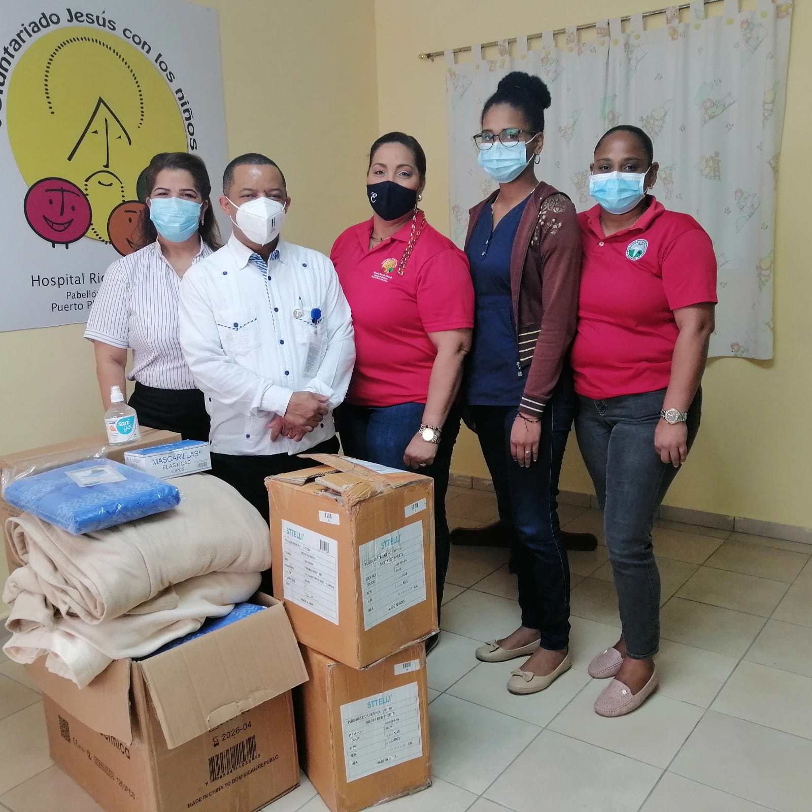 Read more about the article Voluntariado Jesús con los Niños entrega donación al Hospital Provincial Ricardo Limardo.