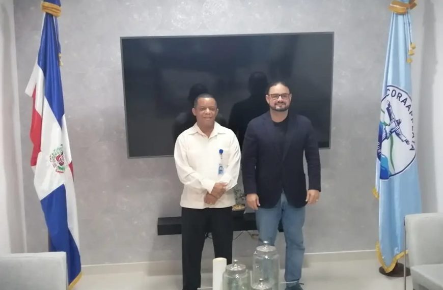 El director del Hospital Provincial Ricardo Limardo se re&uacute;ne con el director de Coraapplata .