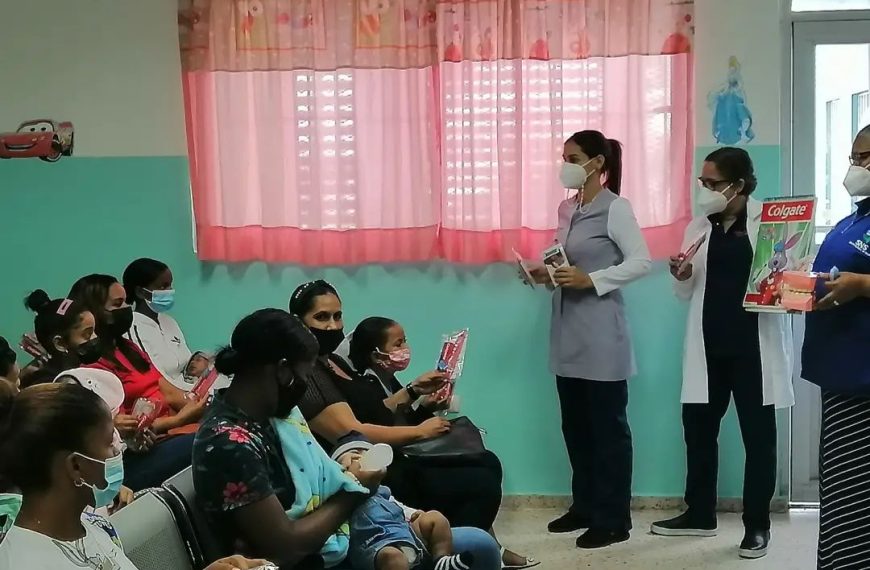 La Unidad de Odontolog&iacute;a de La Unidad de Odontolog&iacute;a de Hospital Provincial Ricardo Limardo realizo una charla de orientaci&oacute;n y concientizaci&oacute;n a los padres y ni&ntilde;os.