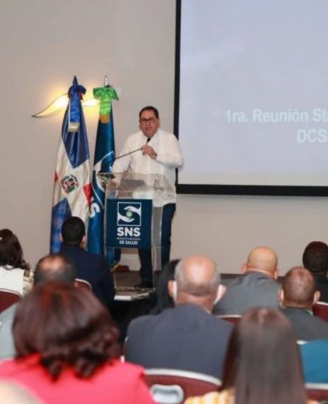 Servicio Nacional de Salud re&uacute;ne directores y administradores de hospitales del pa&iacute;s.