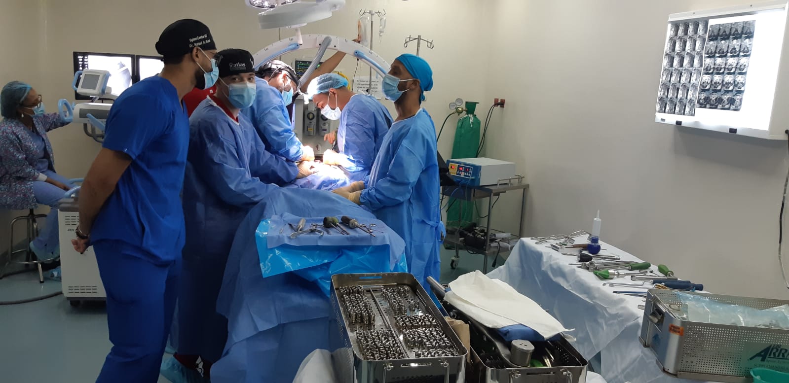 Read more about the article El Hospital Provincial Ricardo Limado y la Fundación Spine Center realizaron jornada quirúrgica.