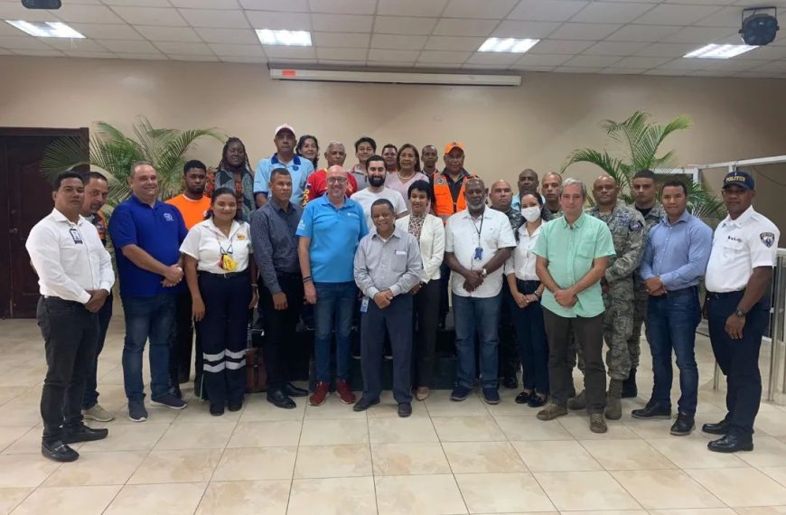 Director del Hospital Ricardo Limardo, doctor Carlos Reyes, particip&oacute; del Taller de Sensibilizaci&oacute;n e Intercambio T&eacute;cnico sobre los lineamientos de principios Humanitarios.