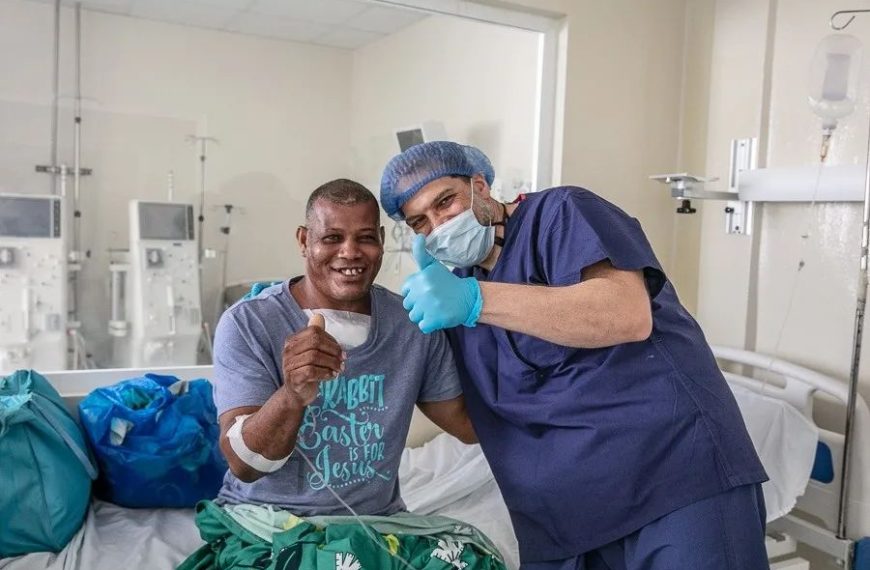 Amplio Operativo en el Hospital Provincial Ricardo Limardo.