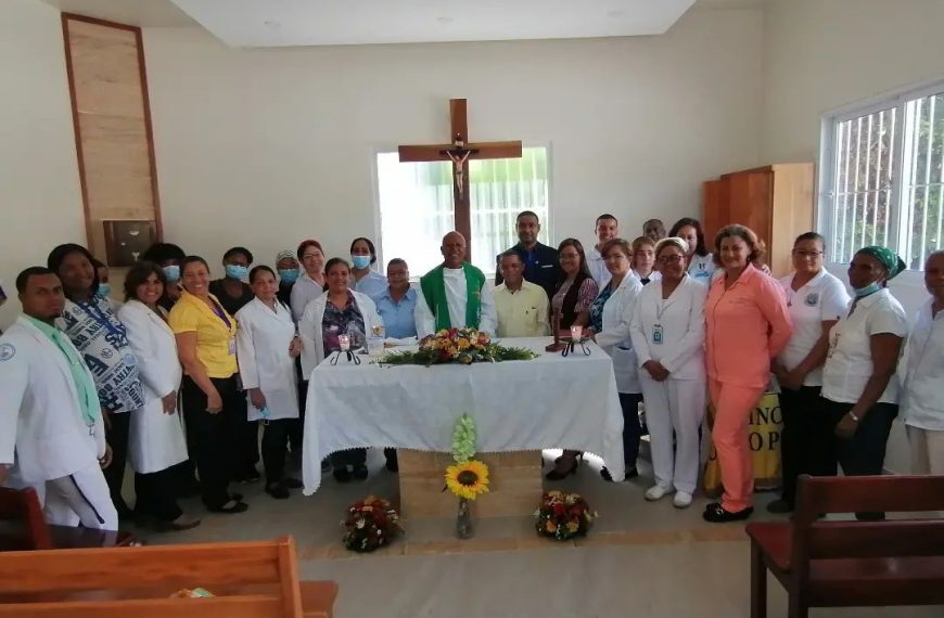 Hospital Provincial Ricardo Limardo celebraron una eucarist&iacute;a en honor a los Doctores del Centro de Salud.