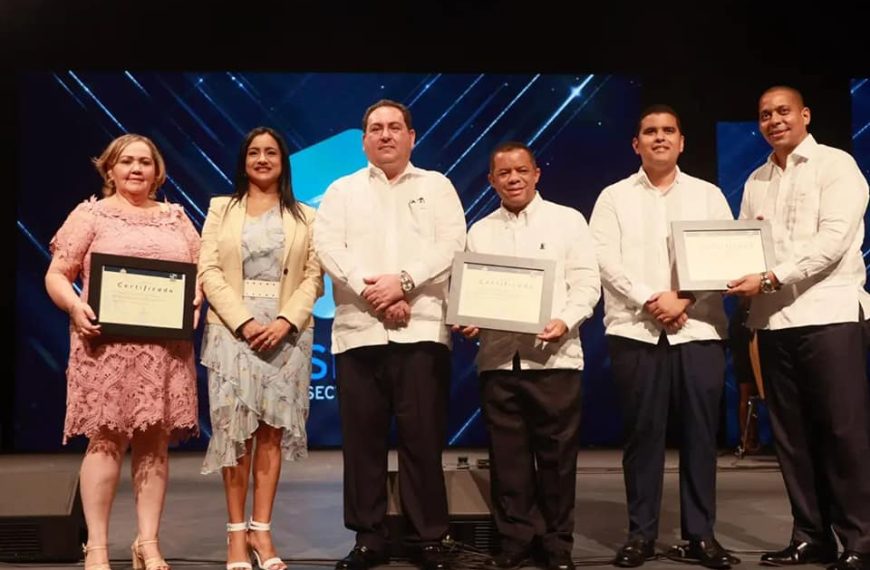 El Servicio Nacional de Salud (SNS) Reconoce Hospital Provincial Ricardo Limardo.