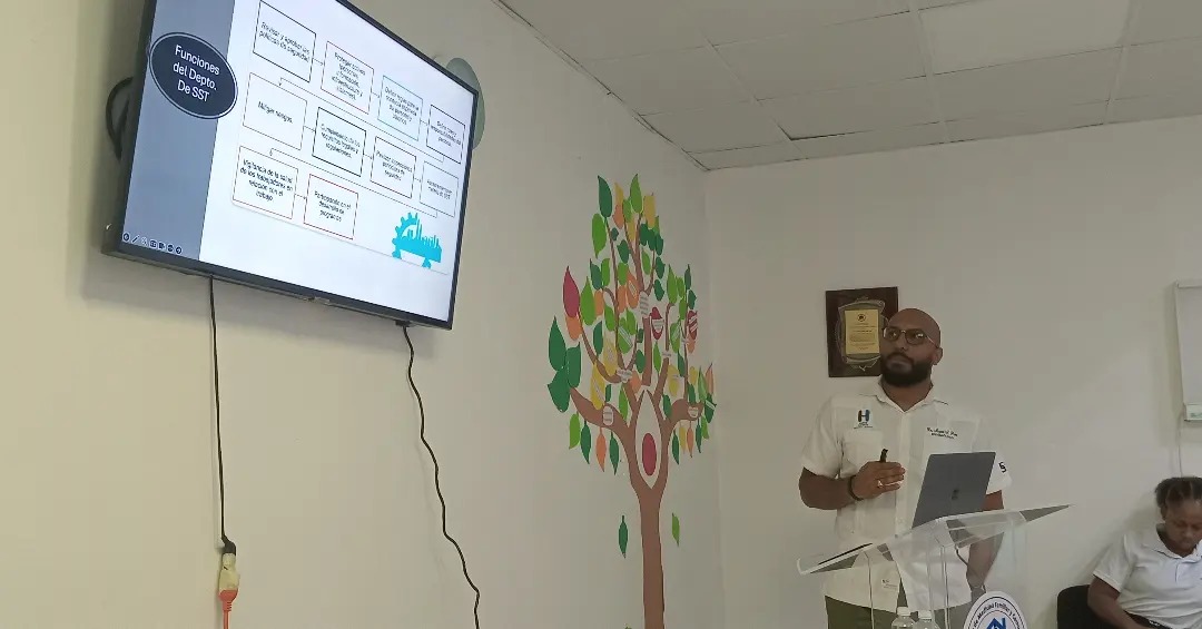 You are currently viewing Los colaboradores del Hospital Ricardo Limardo realiza taller sobre Medicina Ocupacional.