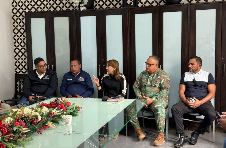El director del Hospital Ricardo Limardo, participa en reuni&oacute;n del Comit&eacute; de Prevenci&oacute;n, Mitigaci&oacute;n y Respuesta (CPMR).