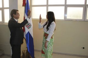 Read more about the article El Hospital  Provincial Ricardo Limardo recibe formalmente a Rosanna Marcelle Cueto González como nueva Directora  Médica.
