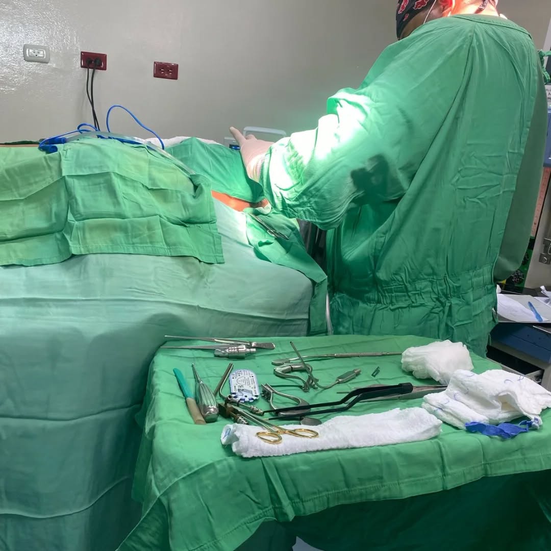 You are currently viewing El Hospital Ricardo Limardo realiza con éxito la primera cirugía de Derivación Ventrículo-Peritoneal.