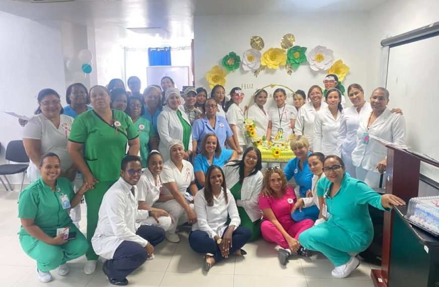 El Hospital Provincial Ricardo Limardo celebr&oacute; con profundo respeto y entusiasmo el D&iacute;a de las Enfermeras.