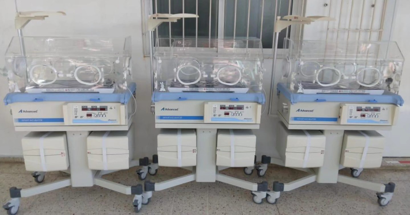 You are currently viewing Hospital Ricardo Limardo fortalece su unidad neonatal con adquisición de nuevas incubadoras